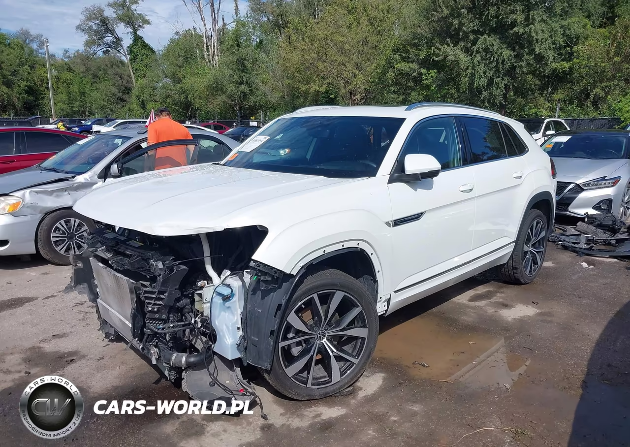 2024 Volkswagen Atlas Cross Sport 2.0T Sel Premium R-Line VIN:1V2FE2CA3RC203390 - 2