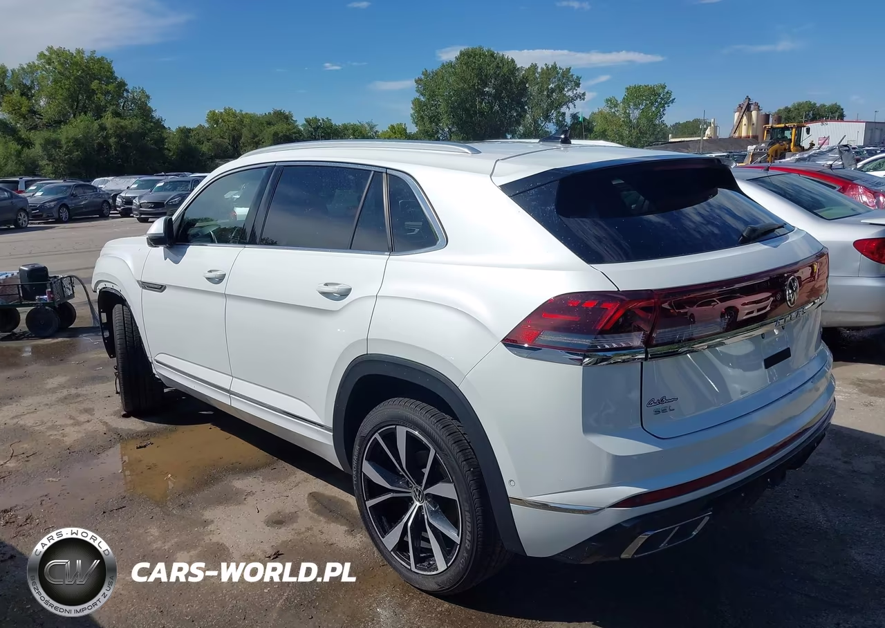 2024 Volkswagen Atlas Cross Sport 2.0T Sel Premium R-Line VIN:1V2FE2CA3RC203390 - 3