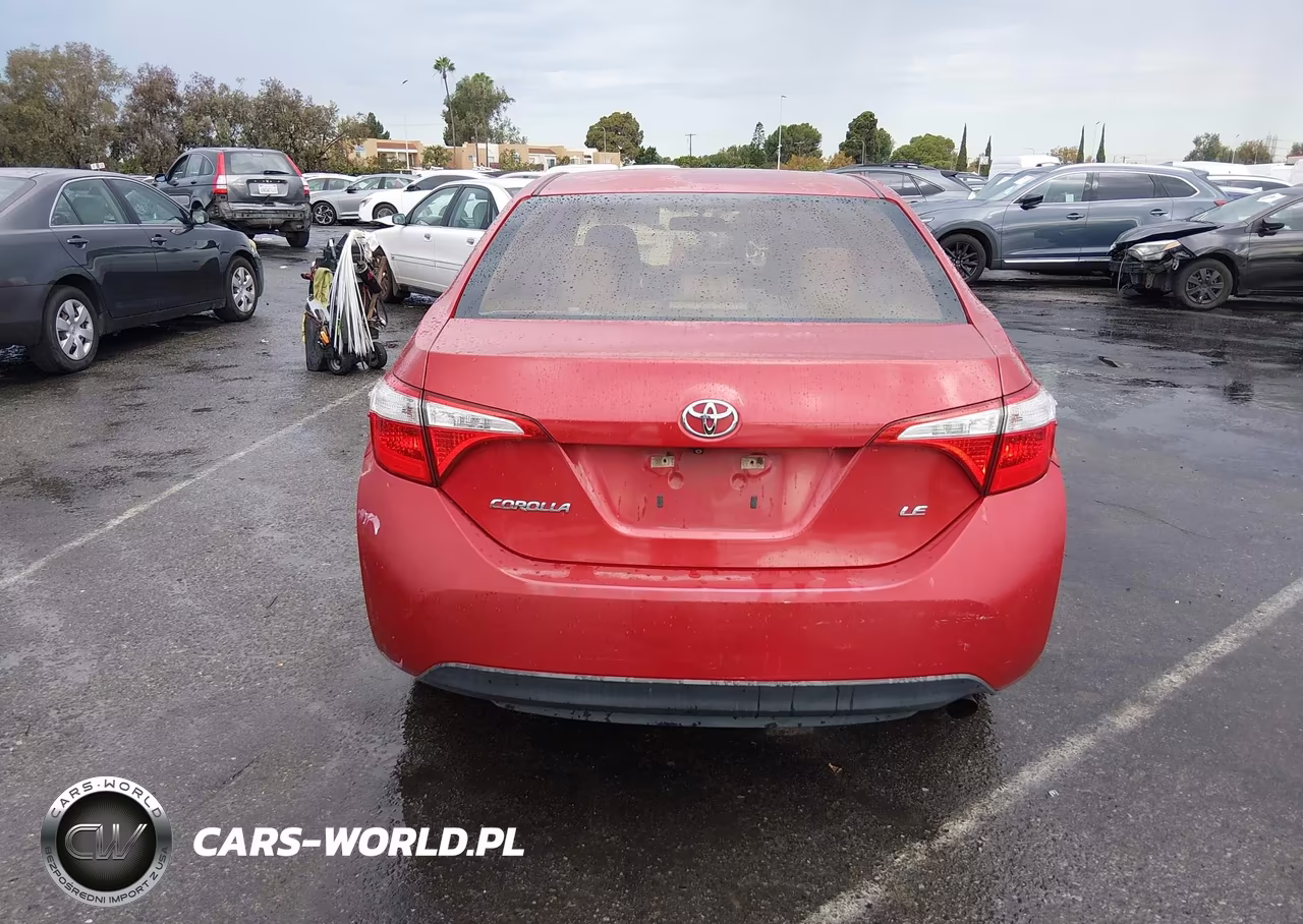 2015 Toyota Corolla Le VIN:5YFBURHE4FP311818 - 16