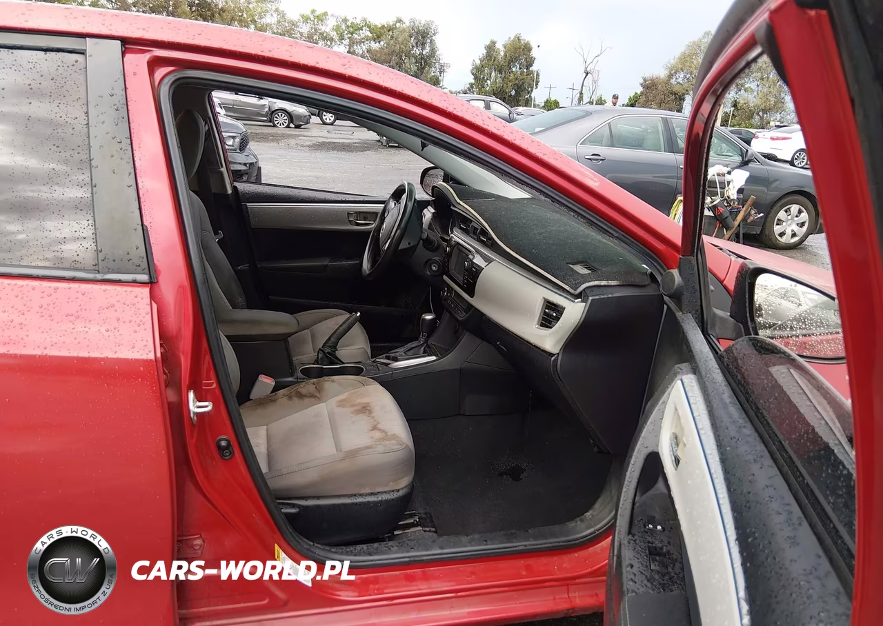 2015 Toyota Corolla Le VIN:5YFBURHE4FP311818 - 5