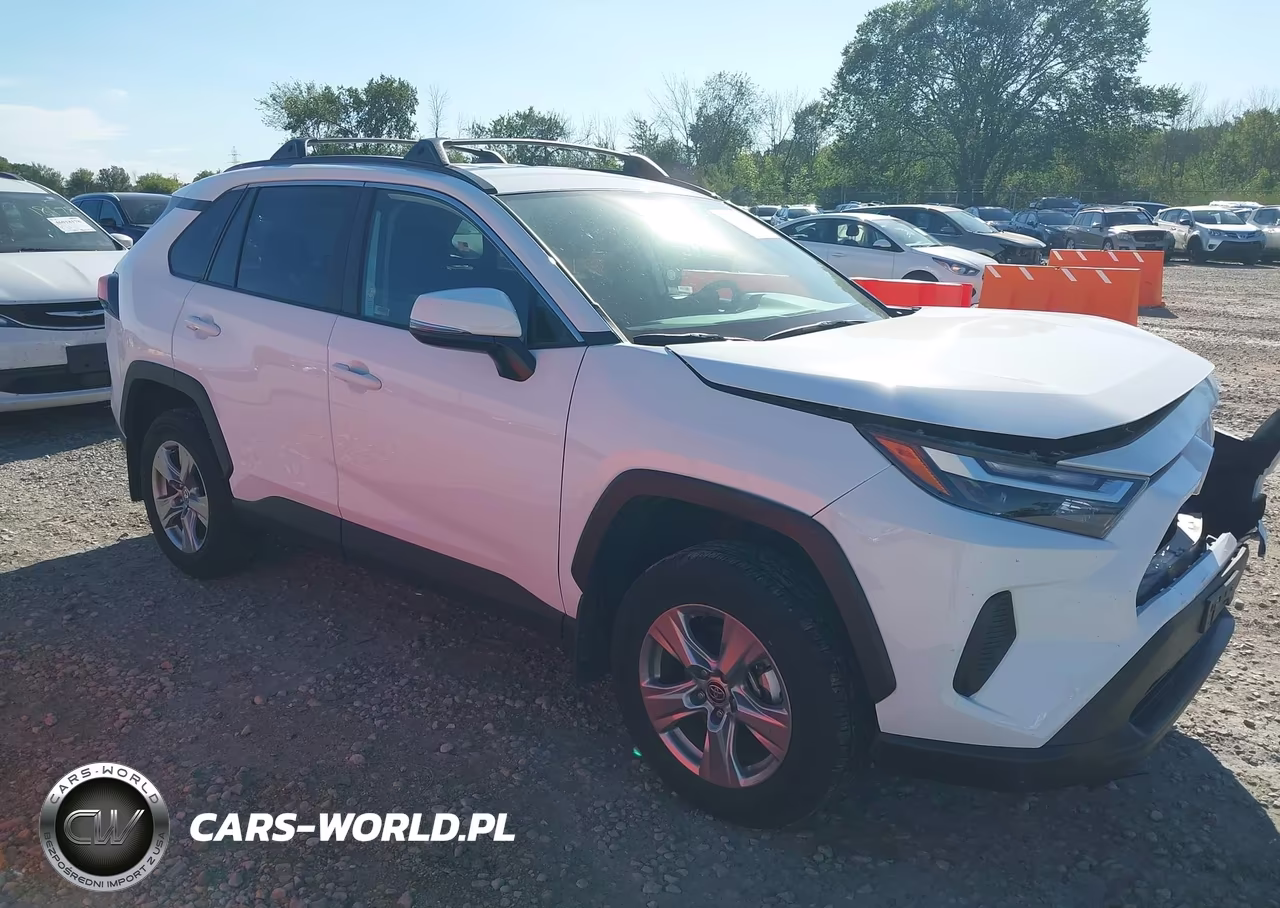2025 Toyota Rav4 Xle – zdjęcie 1 z 17