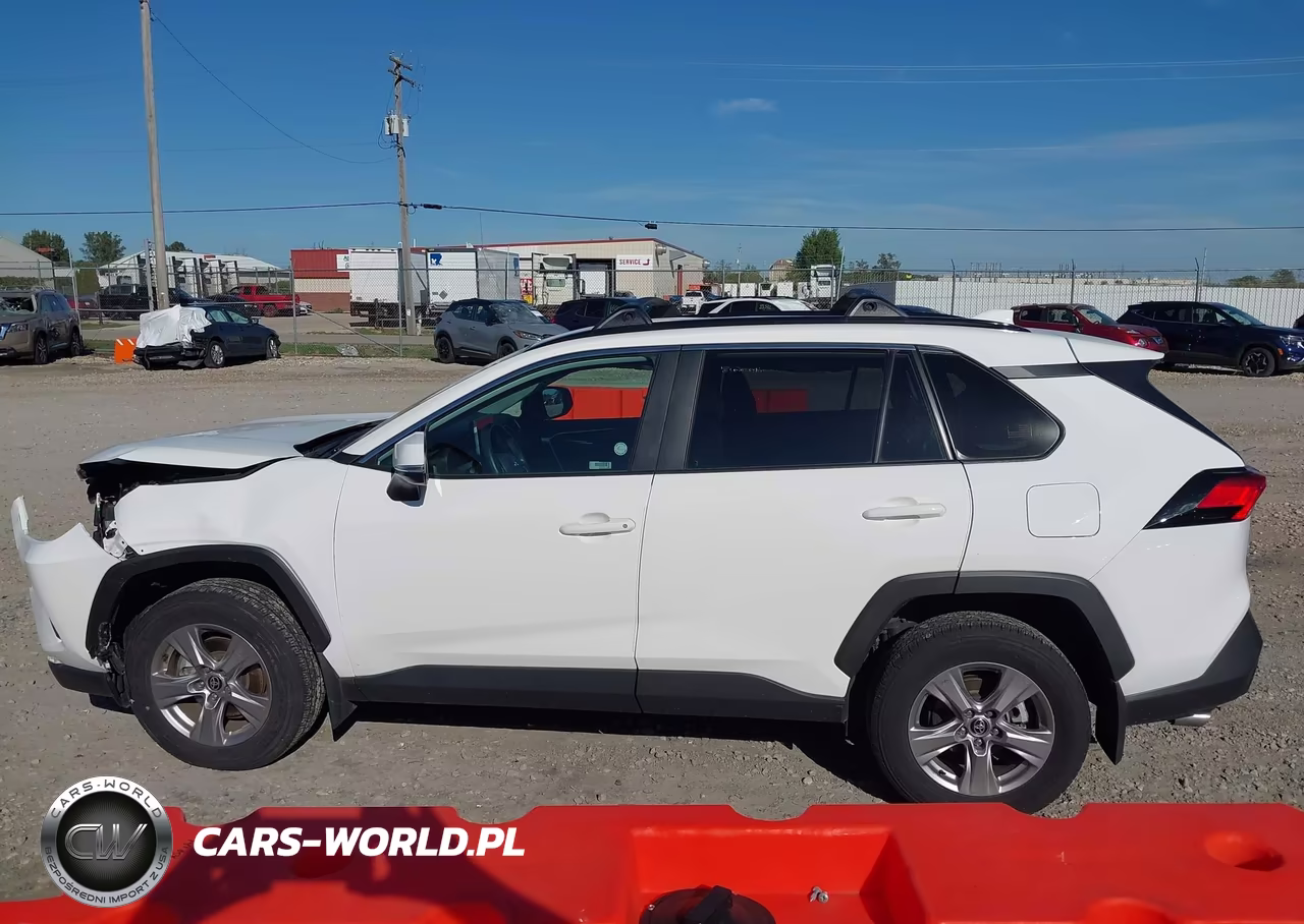 2025 Toyota Rav4 Xle VIN:2T3P1RFV4SW546804 - 14