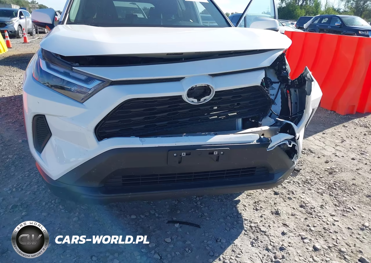 2025 Toyota Rav4 Xle VIN:2T3P1RFV4SW546804 - 17