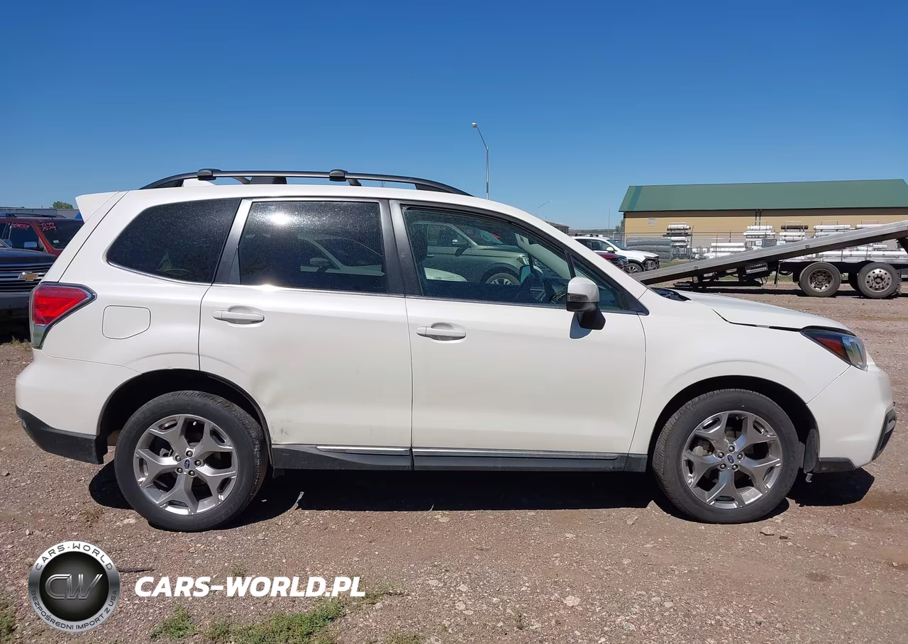2018 Subaru Forester 2.5I Touring VIN:JF2SJAWC6JH553804 - 13