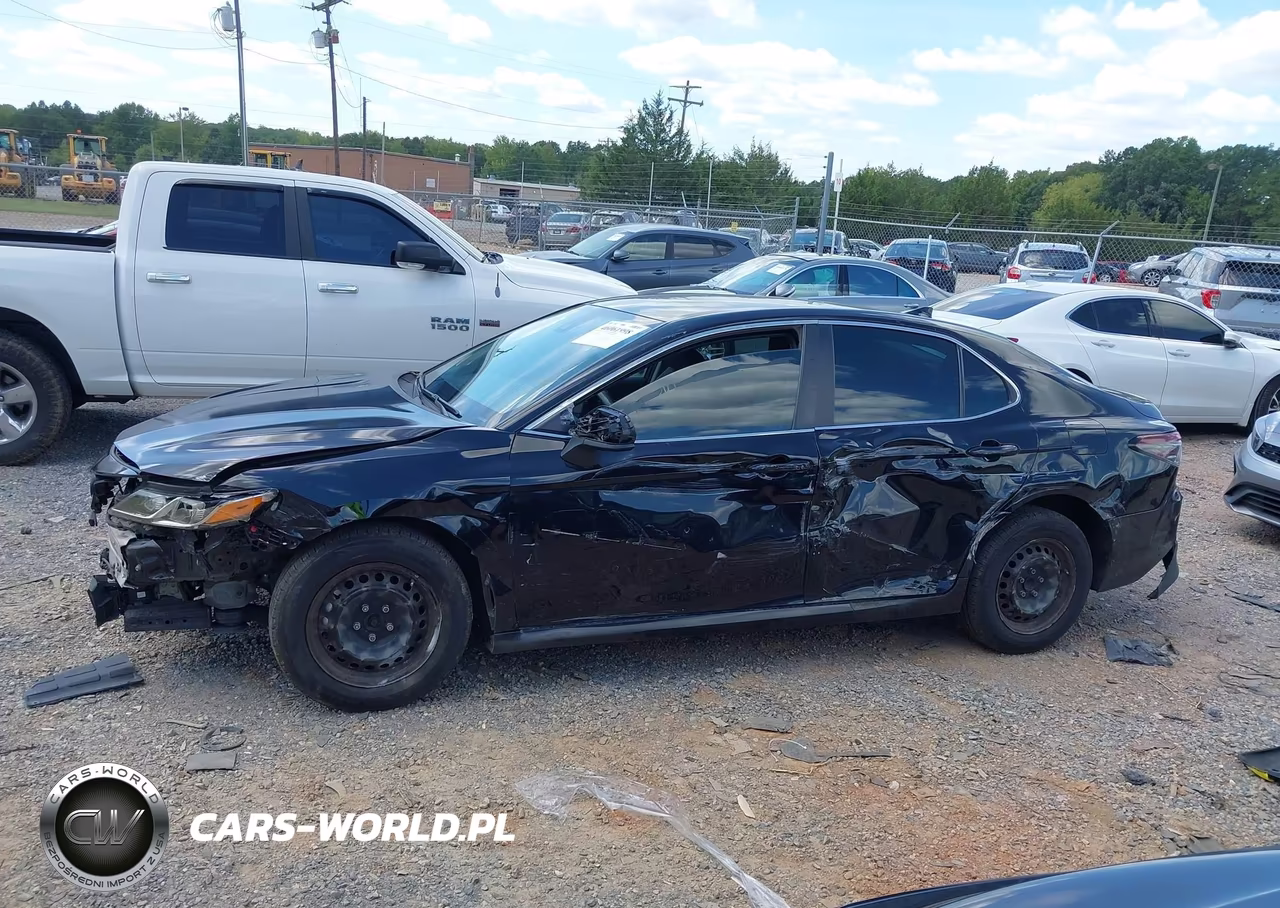 2024 Toyota Camry Hybrid Le VIN:4T1C31AK0RU072294 - 15