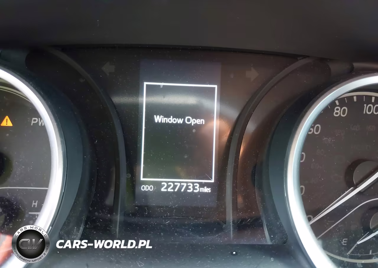 2024 Toyota Camry Hybrid Le VIN:4T1C31AK0RU072294 - 16