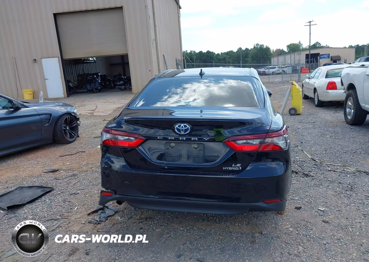 2024 Toyota Camry Hybrid Le VIN:4T1C31AK0RU072294 - 17