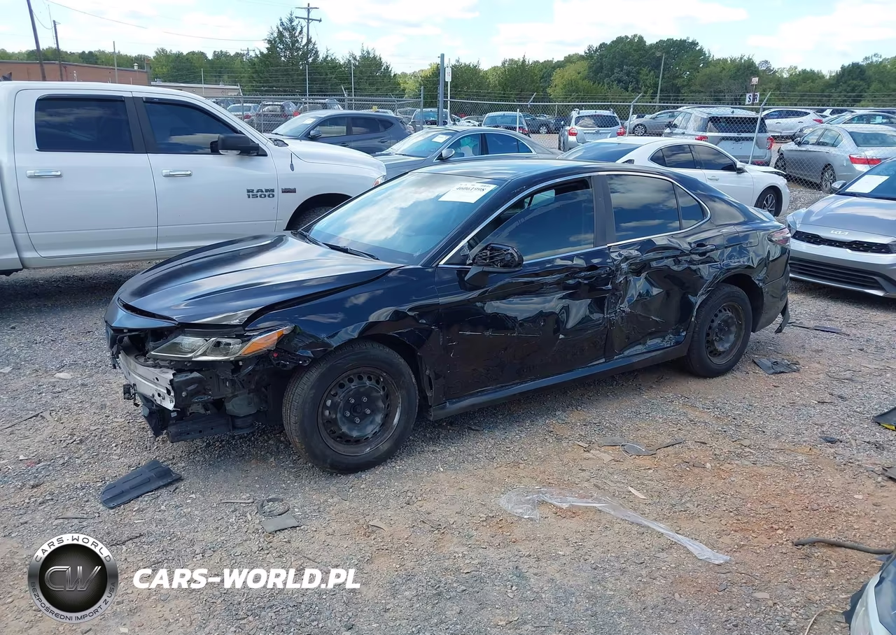2024 Toyota Camry Hybrid Le VIN:4T1C31AK0RU072294 - 2