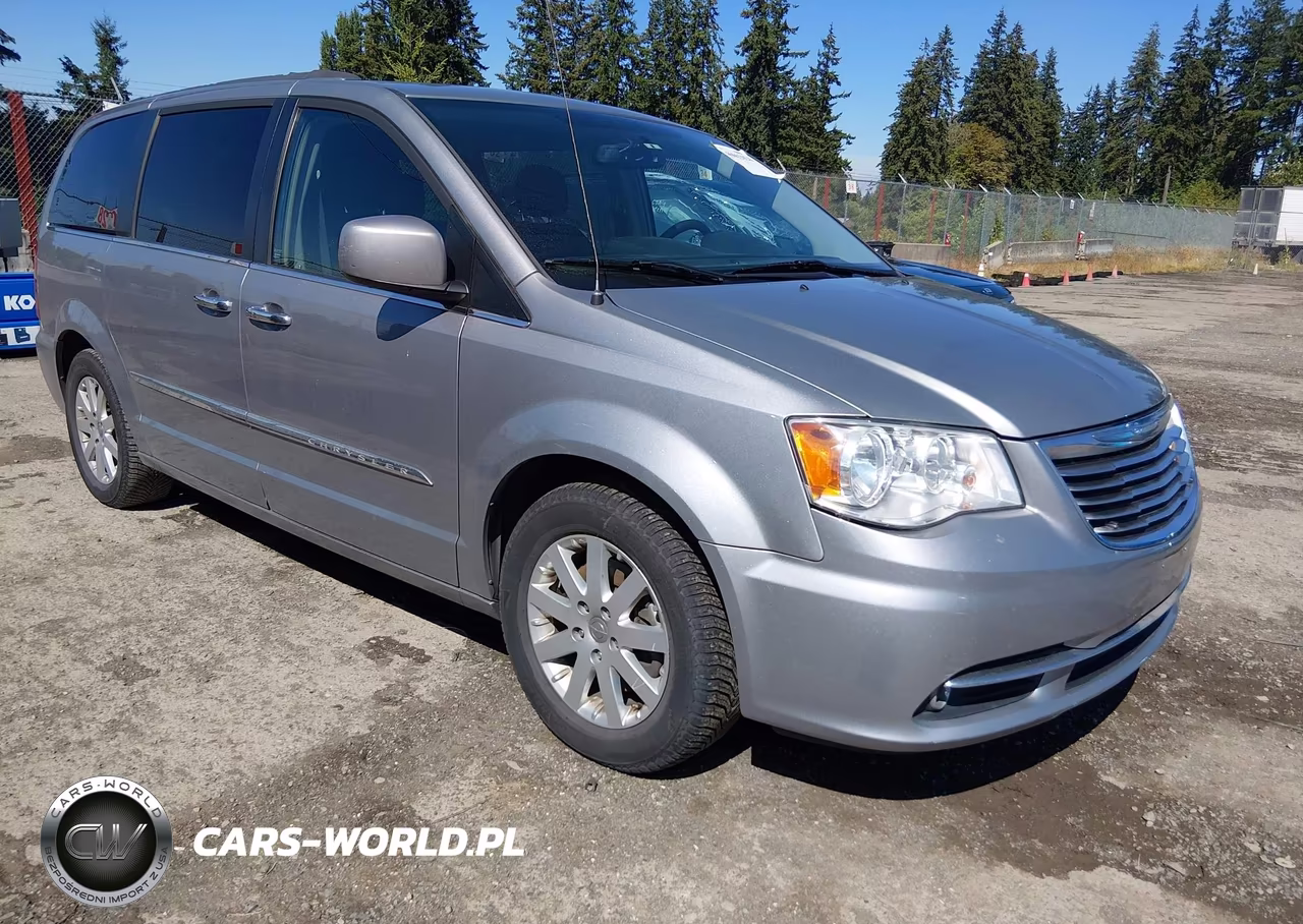 2015 Chrysler Town & Country Touring VIN:2C4RC1BGXFR741320 - 1