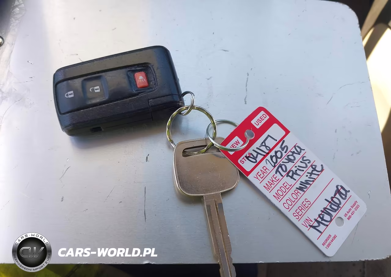 2005 Toyota Prius VIN:JTDKB20UX53009330 - 11
