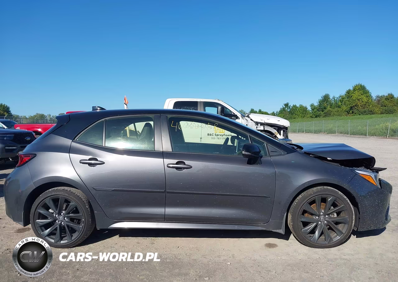 2026 Toyota Corolla Xse VIN:JTNC4MBE0T3256493 - 13