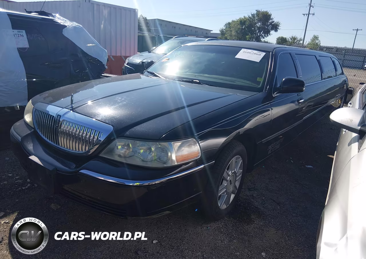 2006 Lincoln Town Car Executive VIN:1L1FM88W56Y608447 - 2
