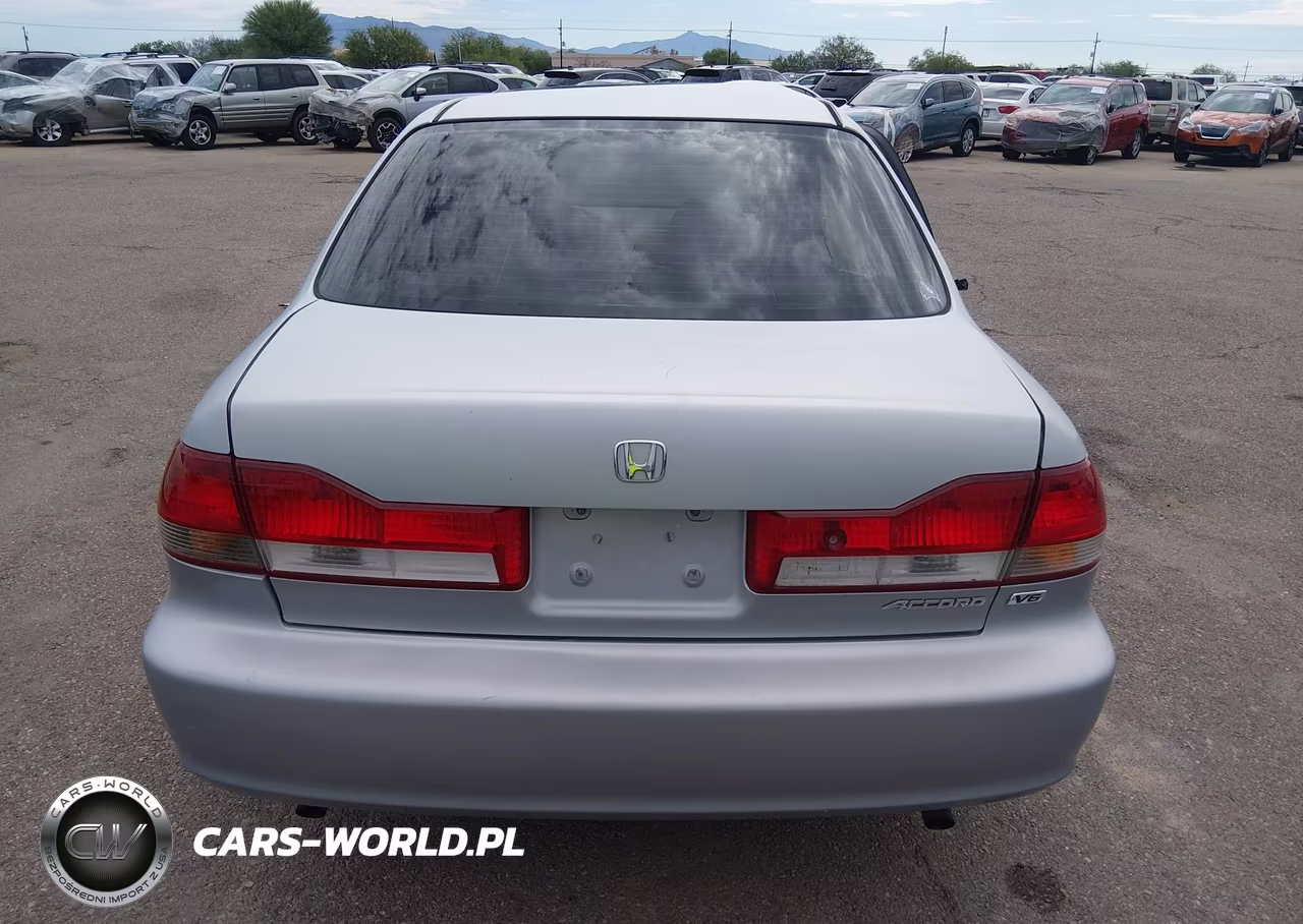 2002 Honda Accord 3.0 Ex VIN:1HGCG16522A011145 - 17