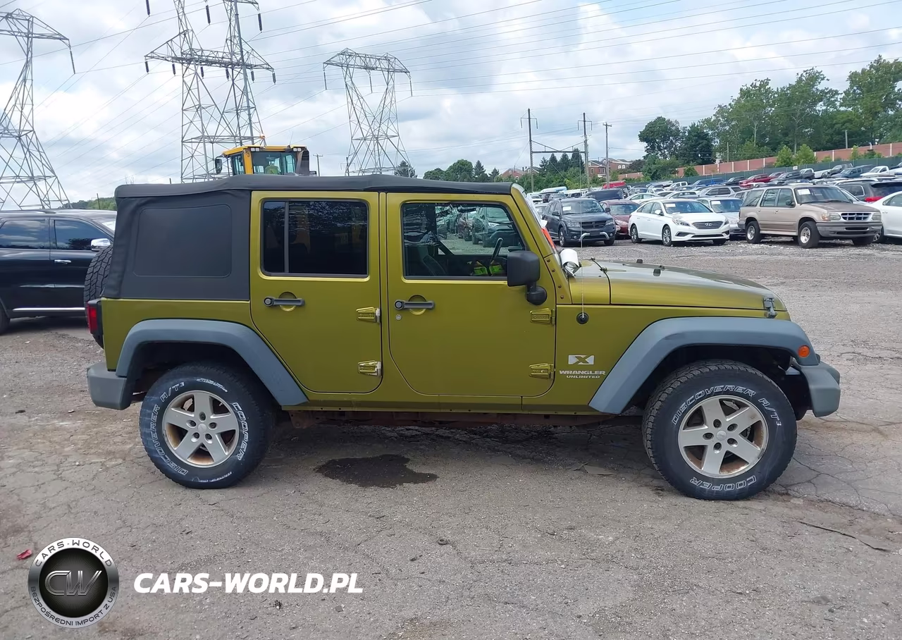 2008 Jeep Wrangler Unlimited X VIN:1J4GA39188L559292 - 13