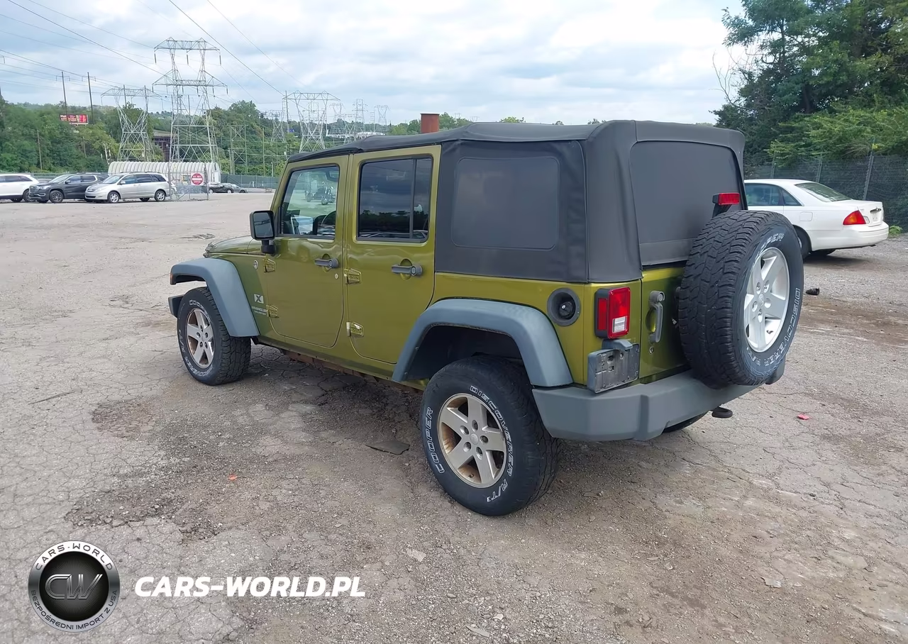 2008 Jeep Wrangler Unlimited X VIN:1J4GA39188L559292 - 3