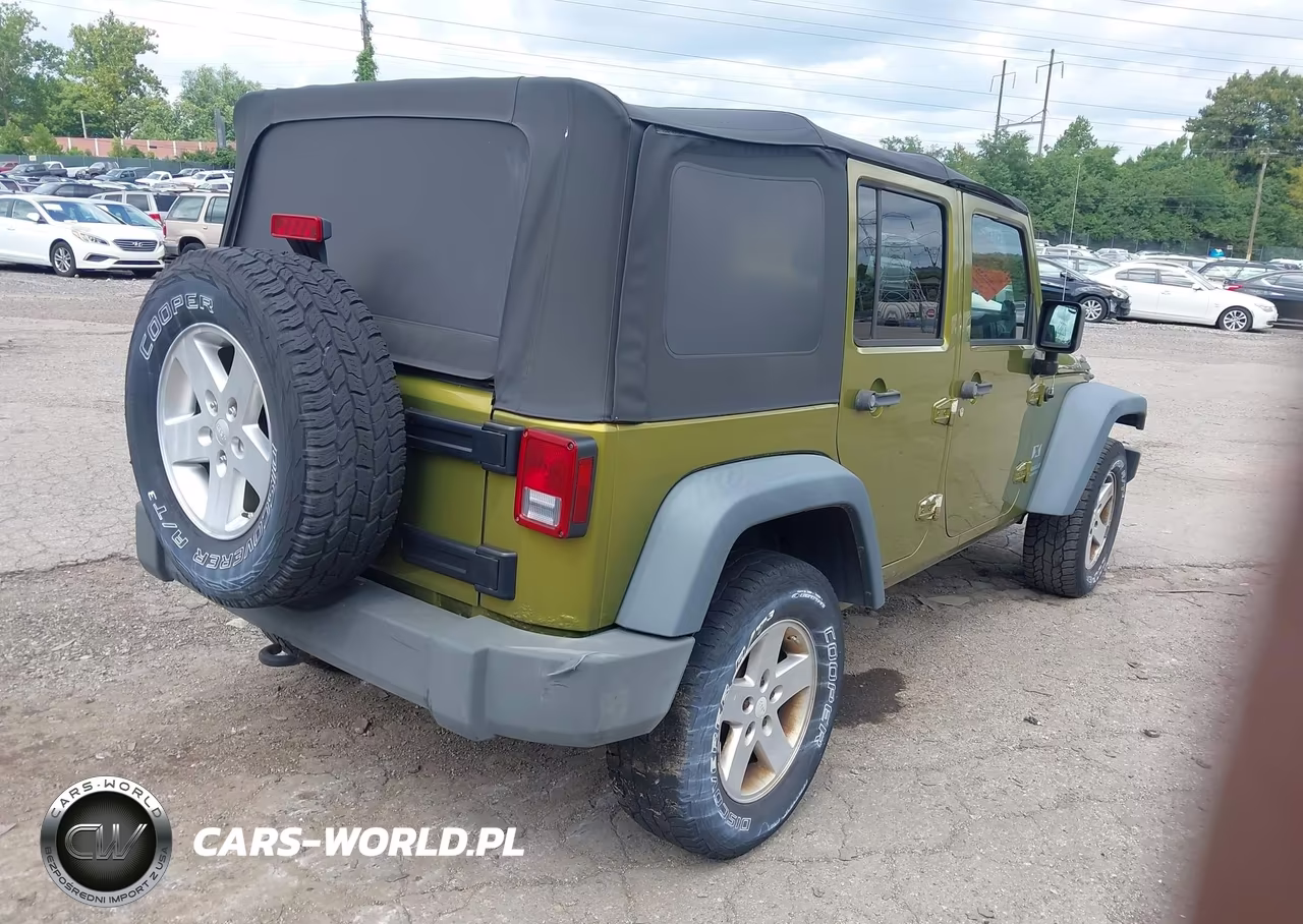 2008 Jeep Wrangler Unlimited X VIN:1J4GA39188L559292 - 4