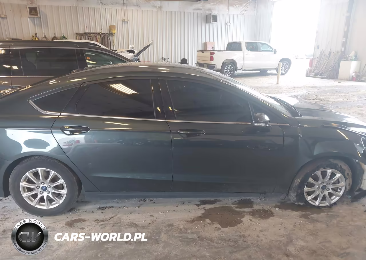 2016 Ford Fusion S VIN:3FA6P0G71GR113321 - 13