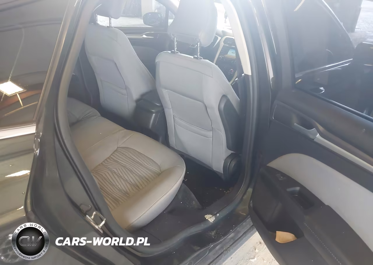 2016 Ford Fusion S VIN:3FA6P0G71GR113321 - 8