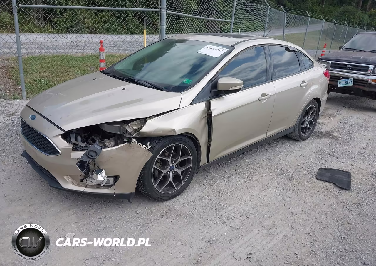 2017 Ford Focus Sel VIN:1FADP3H28HL323233 - 2