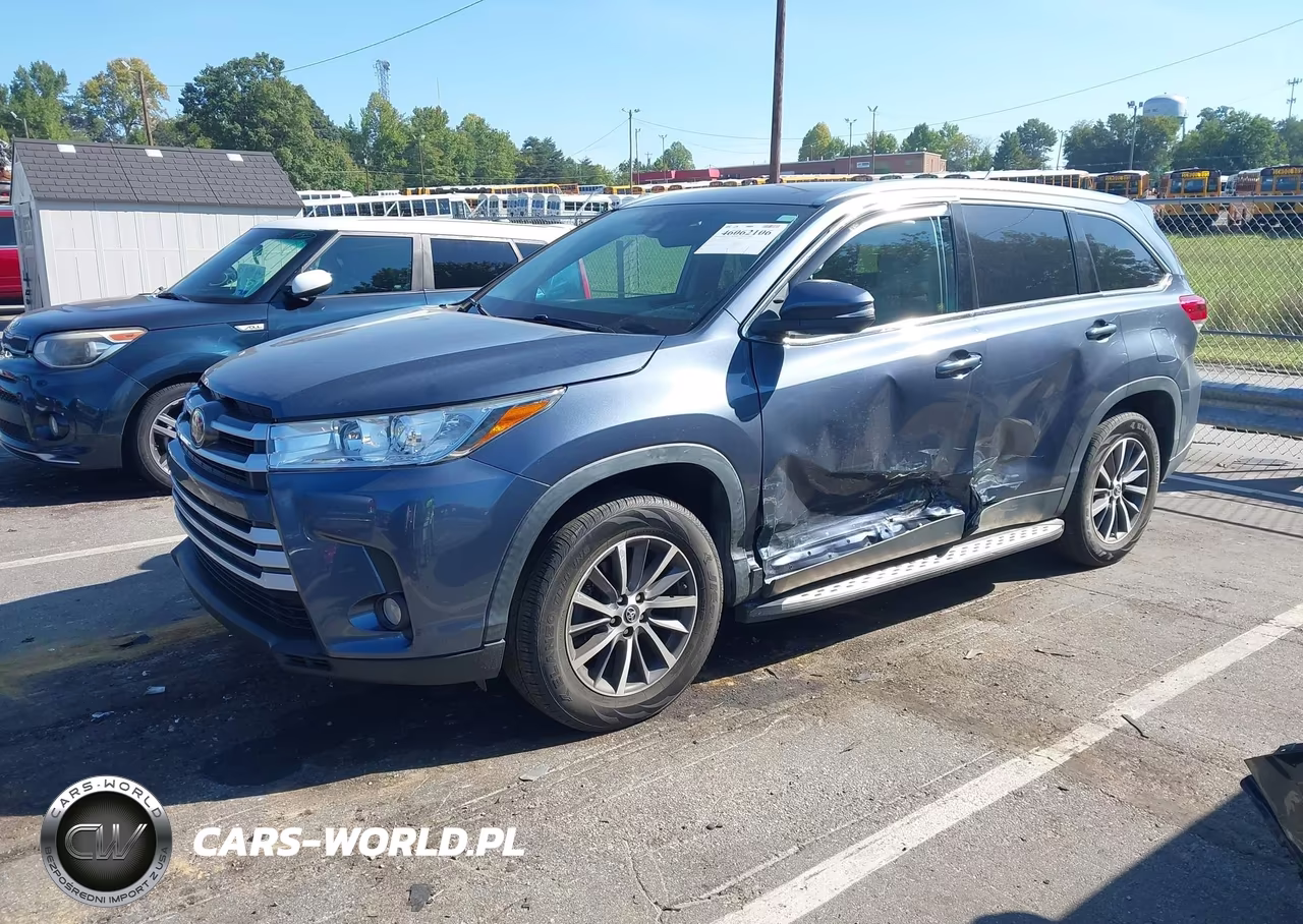 2019 Toyota Highlander Xle VIN:5TDKZRFH2KS345725 - 2