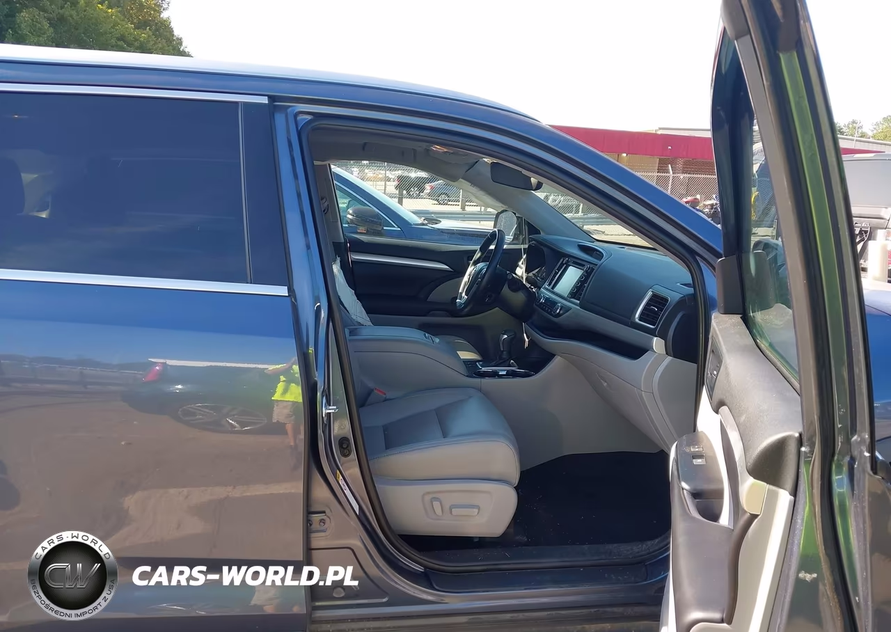 2019 Toyota Highlander Xle VIN:5TDKZRFH2KS345725 - 5