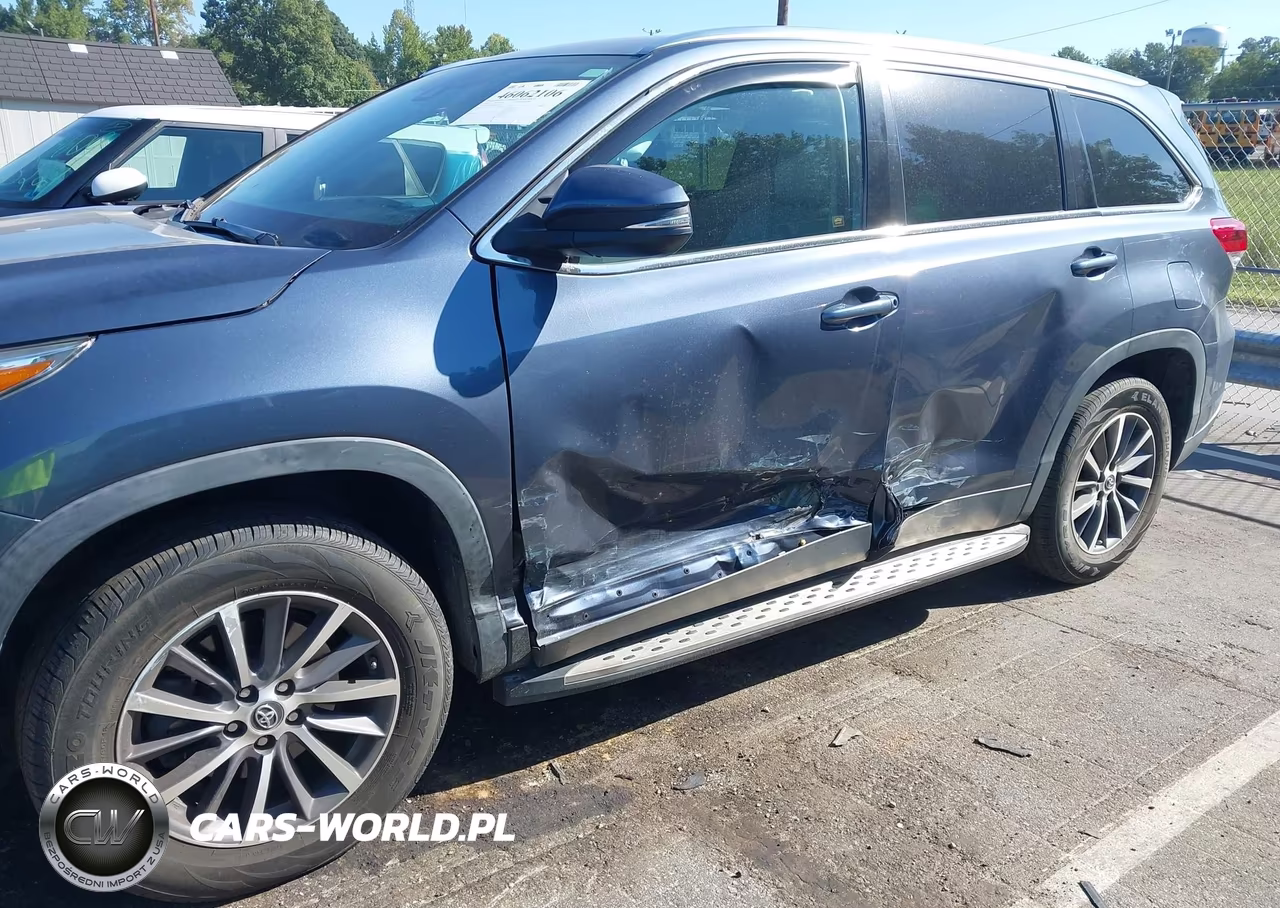 2019 Toyota Highlander Xle VIN:5TDKZRFH2KS345725 - 6