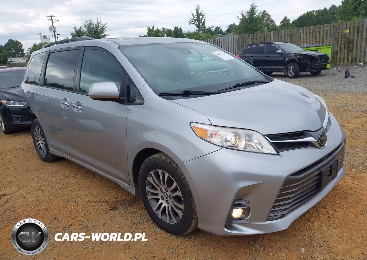 2020 Toyota Sienna Xle Premium – zdjęcie 1 z 17