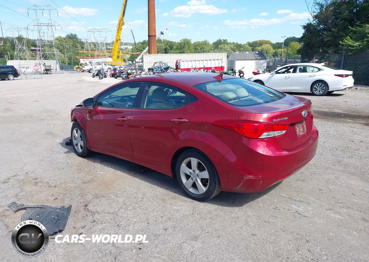 2013 Hyundai Elantra Gls VIN:5NPDH4AE6DH249021 - 3