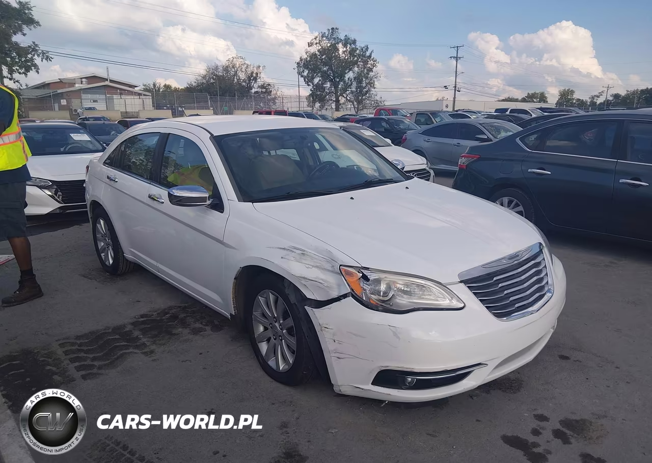 2013 Chrysler 200 Limited VIN:1C3CCBCG7DN523330 - 13
