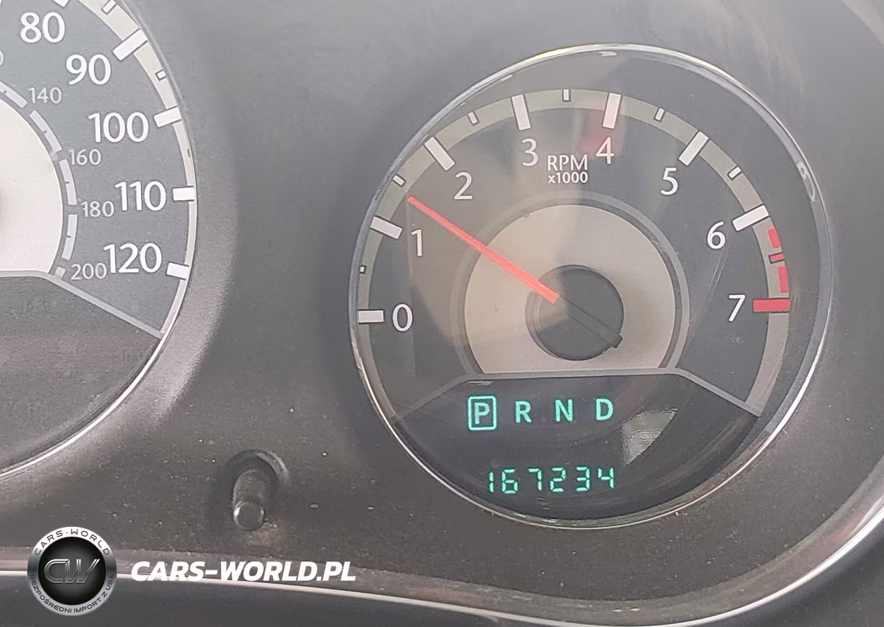 2013 Chrysler 200 Limited VIN:1C3CCBCG7DN523330 - 7