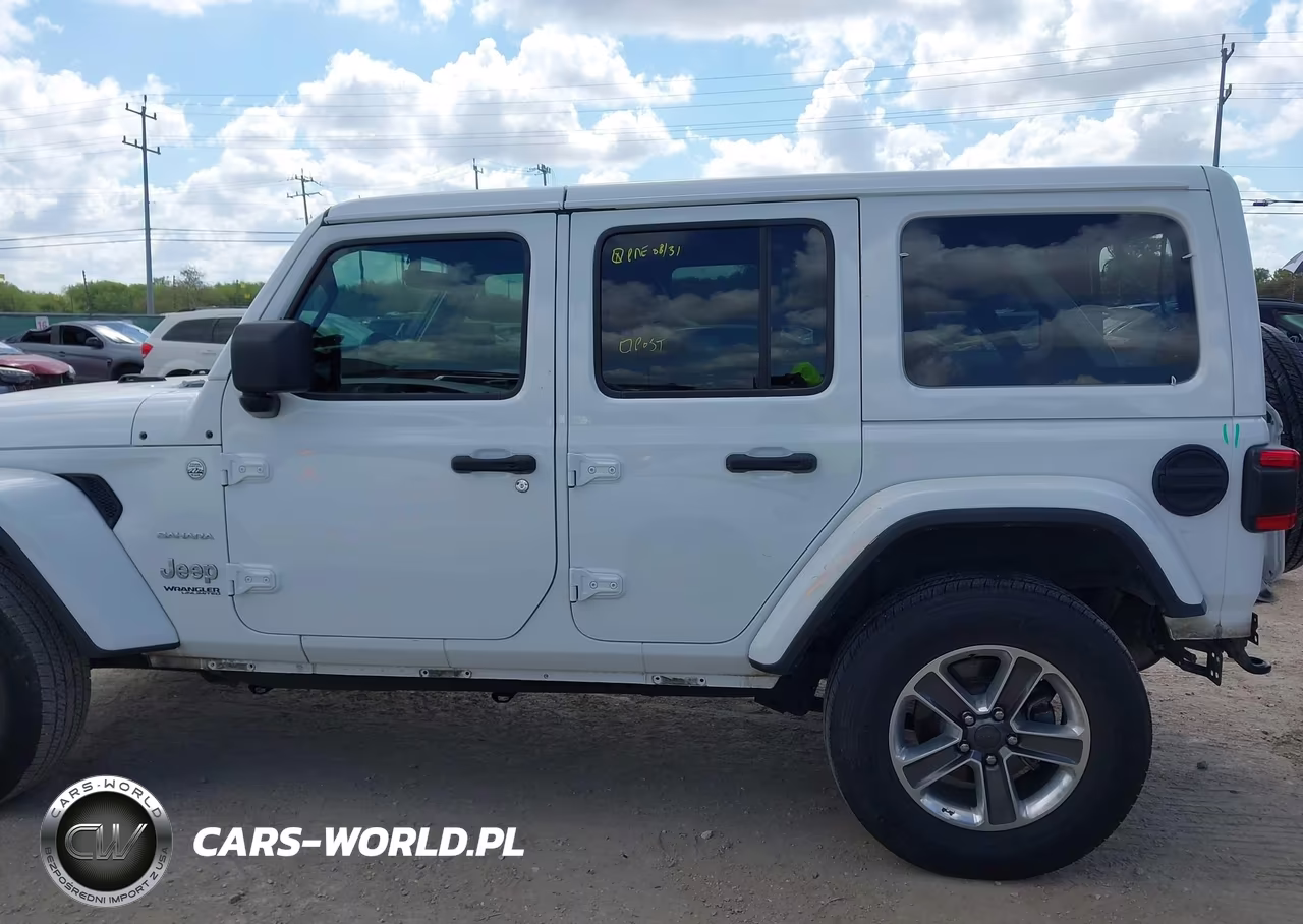 2018 Jeep Wrangler Unlimited Sahara 4X4 VIN:1C4HJXEG6JW324065 - 15