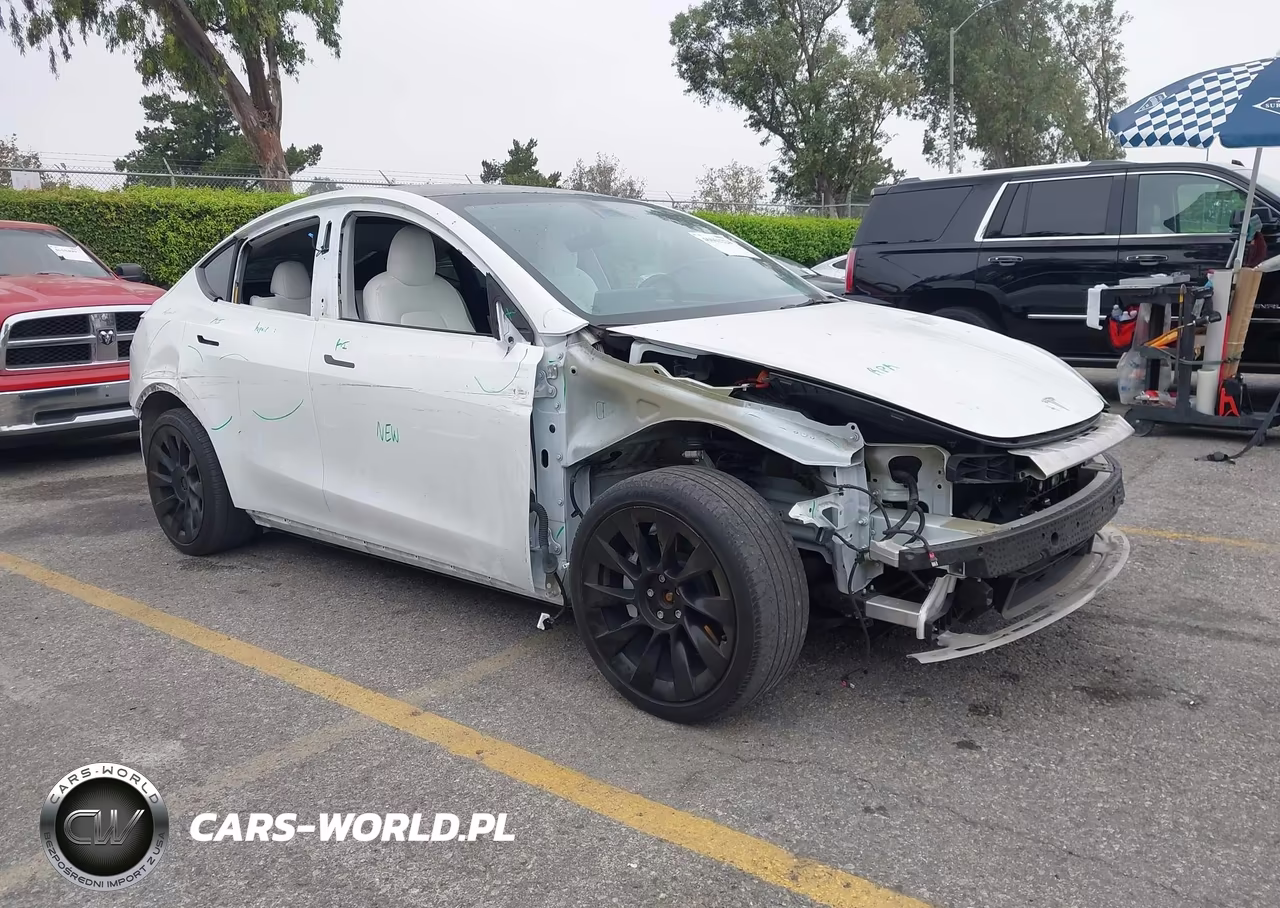 2022 Tesla Model Y Long Range Dual Motor All-Wheel Drive VIN:7SAYGDEE6NF328352 - 1