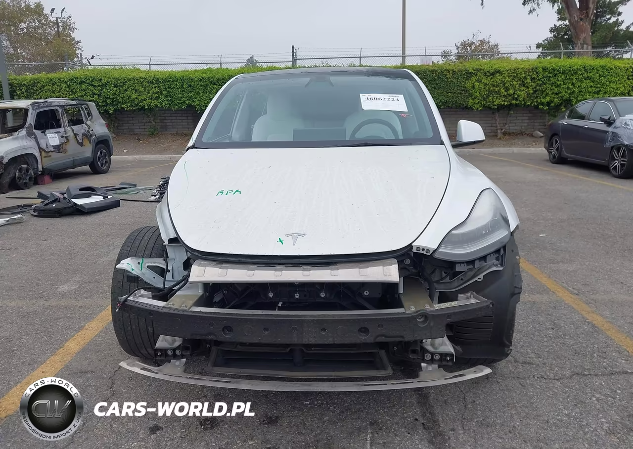 2022 Tesla Model Y Long Range Dual Motor All-Wheel Drive VIN:7SAYGDEE6NF328352 - 13