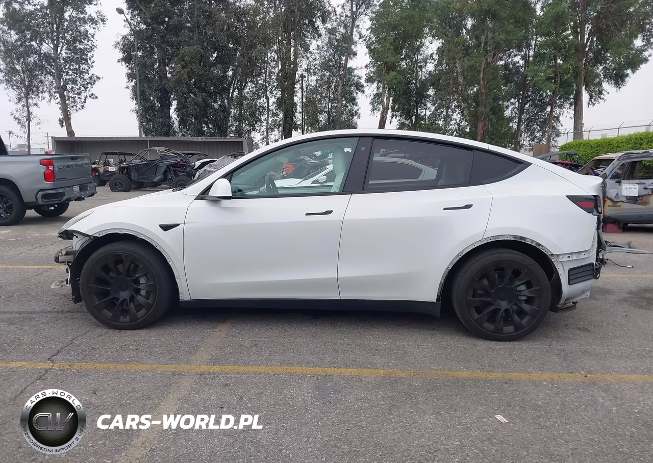 2022 Tesla Model Y Long Range Dual Motor All-Wheel Drive VIN:7SAYGDEE6NF328352 - 15