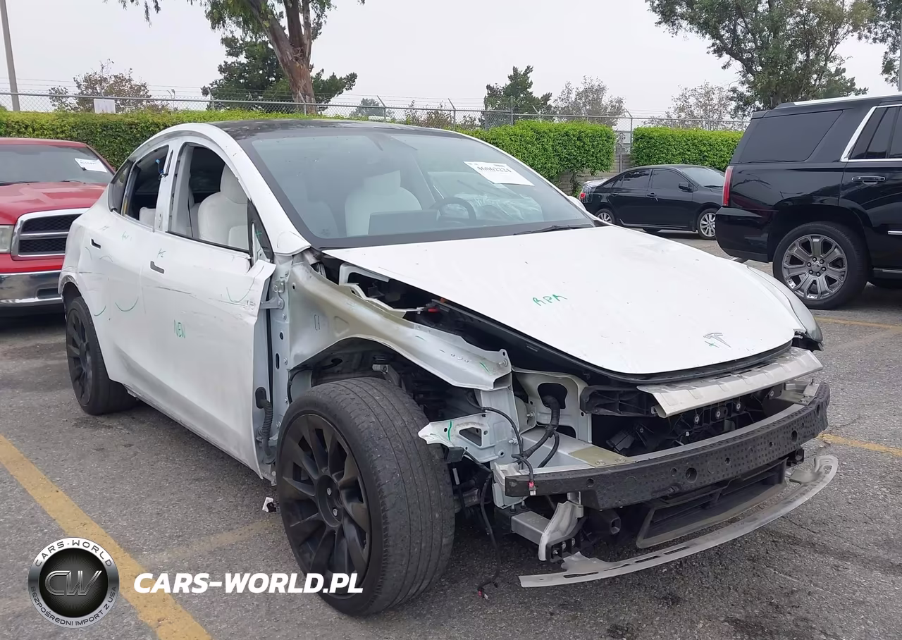 2022 Tesla Model Y Long Range Dual Motor All-Wheel Drive VIN:7SAYGDEE6NF328352 - 6