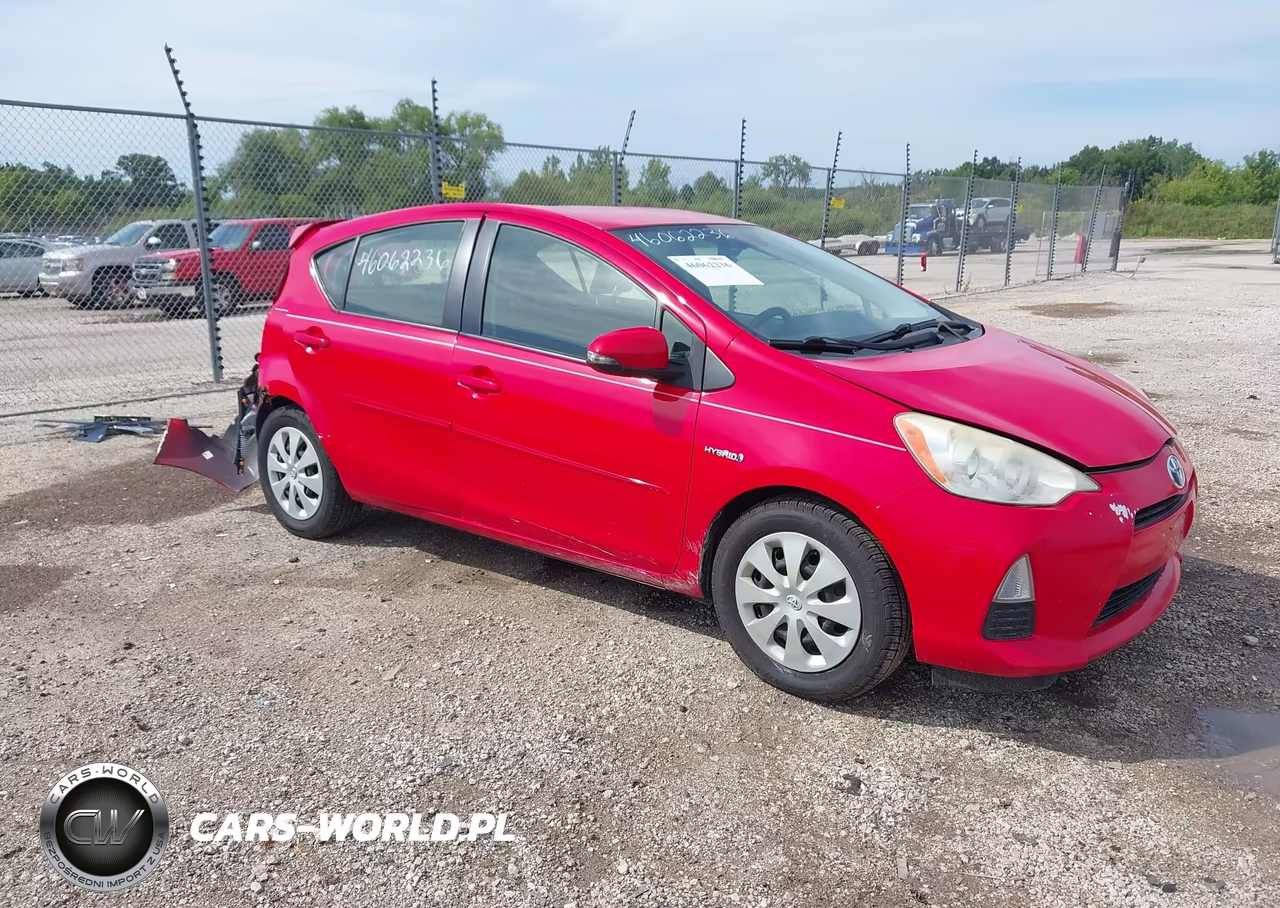 2013 Toyota Prius C Two – zdjęcie 1 z 16