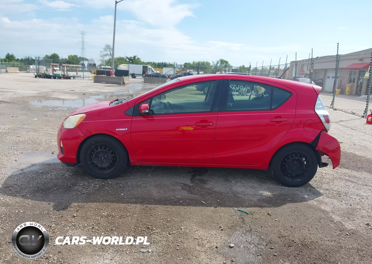 2013 Toyota Prius C Two VIN:JTDKDTB33D1049232 - 14
