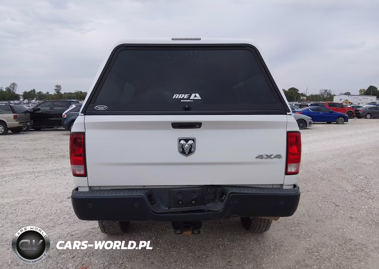 2017 Ram 3500 Tradesman 4X4 8' Box VIN:3C63R3GLXHG710512 - 18