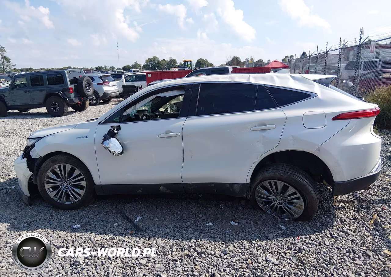 2021 Toyota Venza Limited VIN:JTEAAAAH0MJ040411 - 14