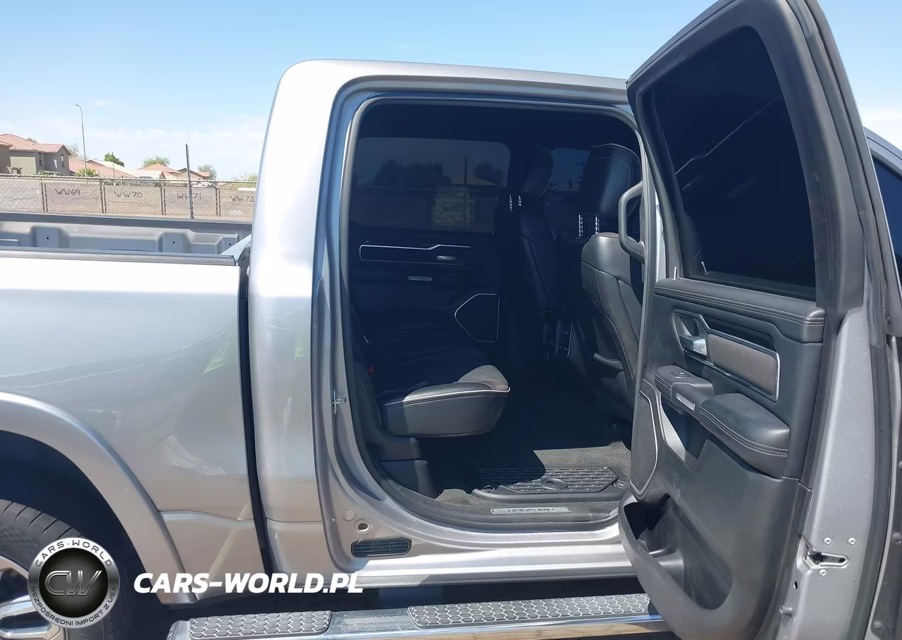 2020 Ram 1500 Laramie 4X2 5'7 Box VIN:1C6RREJT1LN129978 - 8