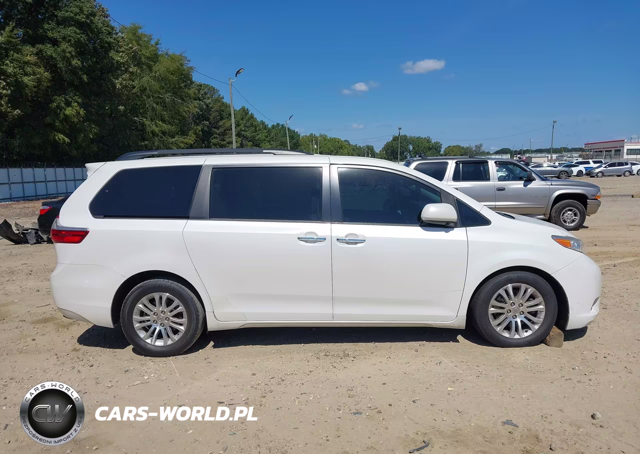 2015 Toyota Sienna Xle 8 Passenger VIN:5TDYK3DC6FS566818 - 13