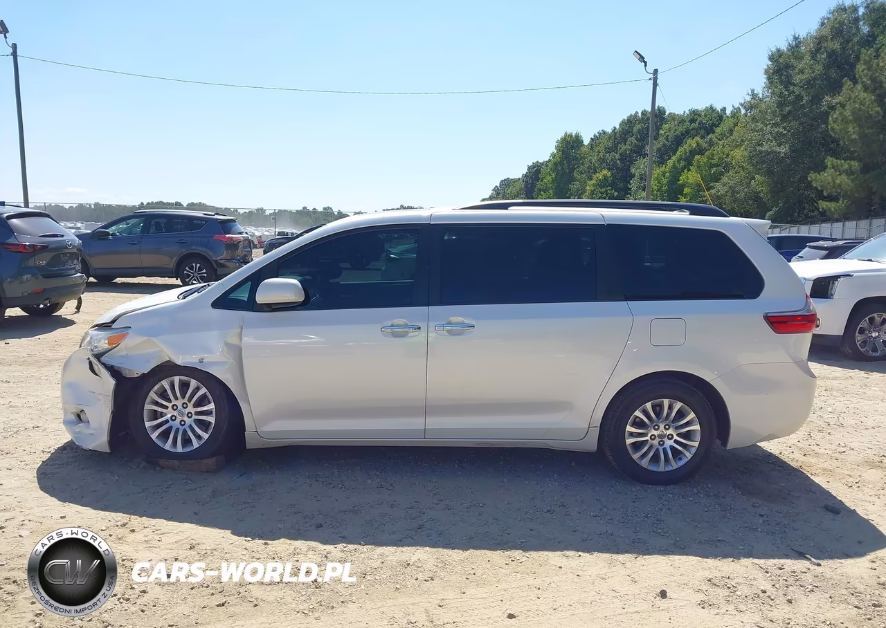 2015 Toyota Sienna Xle 8 Passenger VIN:5TDYK3DC6FS566818 - 14