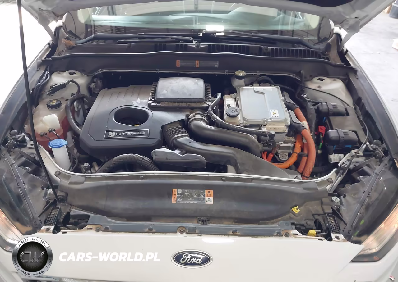 2018 Ford Fusion Hybrid S VIN:3FA6P0UUXJR271528 - 10
