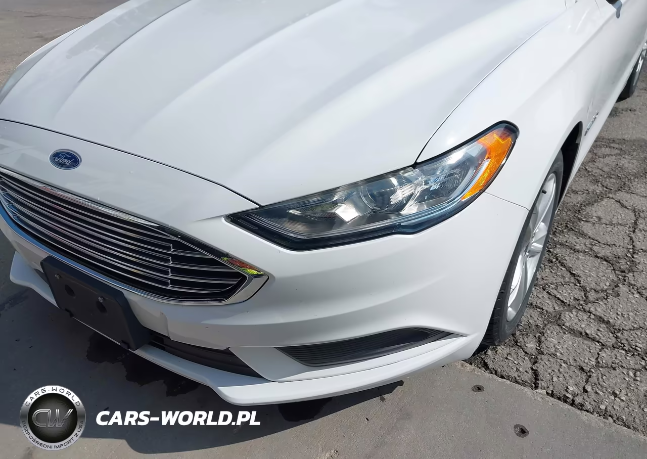 2018 Ford Fusion Hybrid S VIN:3FA6P0UUXJR271528 - 14