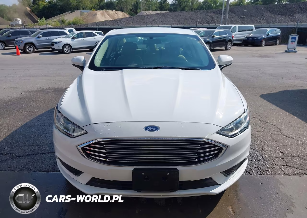 2018 Ford Fusion Hybrid S VIN:3FA6P0UUXJR271528 - 17