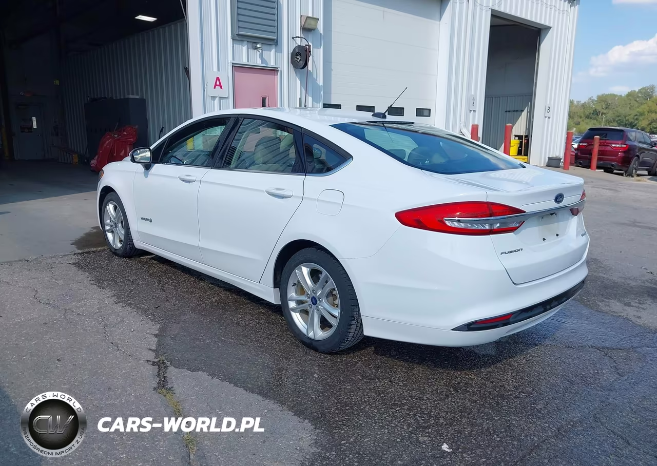 2018 Ford Fusion Hybrid S VIN:3FA6P0UUXJR271528 - 3
