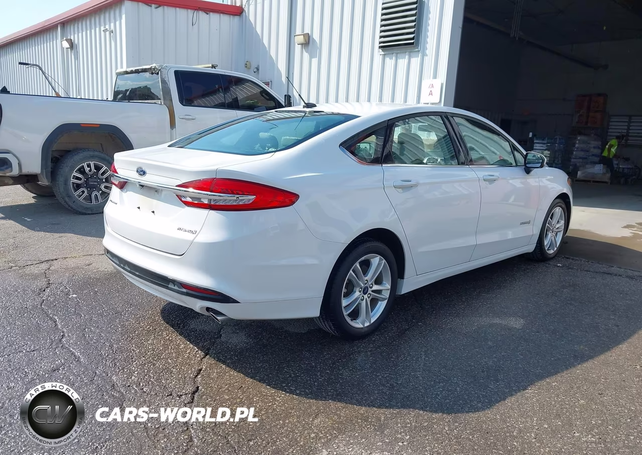 2018 Ford Fusion Hybrid S VIN:3FA6P0UUXJR271528 - 4