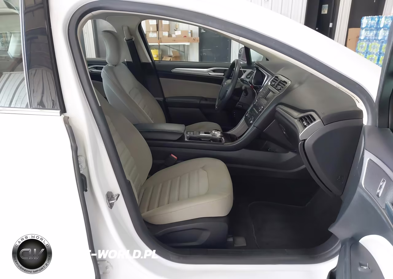 2018 Ford Fusion Hybrid S VIN:3FA6P0UUXJR271528 - 5