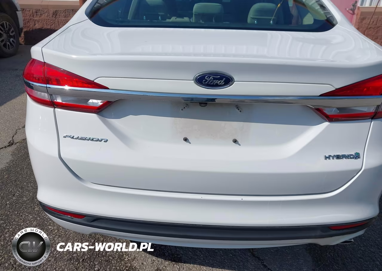 2018 Ford Fusion Hybrid S VIN:3FA6P0UUXJR271528 - 6