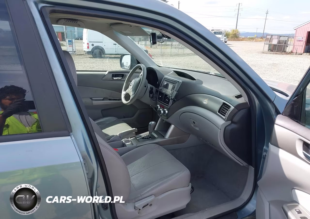 2010 Subaru Forester 2.5X Limited VIN:JF2SH6DC9AH729028 - 5